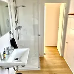 Weinbergblick - Nahe Wuerzburg - 2 Schlafzimmer - Familienfreundlich - Terrasse Feriehus Unterleinach