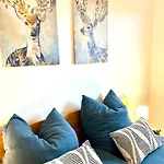 Weinbergblick - Nahe Wuerzburg - 2 Schlafzimmer - Familienfreundlich - Terrasse Feriehus *
