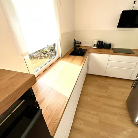 Dom wakacyjny Weinbergblick - Nahe Wuerzburg - 2 Schlafzimmer - Familienfreundlich - Terrasse *